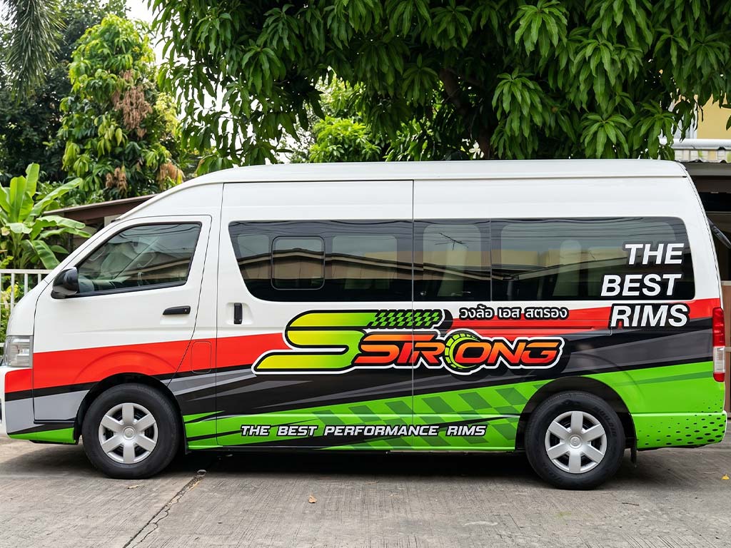สติ๊กเกอร์ข้างรถบริษัทประเภทรถตู้ติดโลโก้และกราฟิกแบรนด์สินค้าสำหรับงาน Fleet Branding