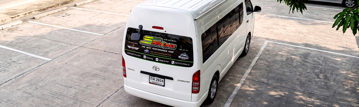 สติ๊กเกอร์ติดกระจกหลังรถตู้ Toyota Commuter สำหรับเปลี่ยนโลโก้และข้อมูลติดต่อบนรถ พิมพ์ชัดเจนอ่านง่าย