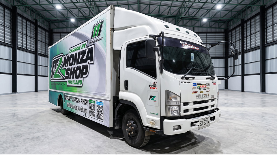 งานแร็พสติ๊กเกอร์เกรดติดรถบรรทุกตู้ทึบ Isuzu FRR 190 สำหรับรีแบรนด์รถบริษัท ป้องกันรอยขีดข่วนและทนแสงแดด