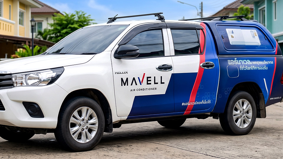 รถตู้ Toyota Hiace หุ้มสติ๊กเกอร์กราฟิก Project FI สีเขียวดำ โดดเด่น เป็นหนึ่งในผลงานจากการประเมินและดูแลและบำรุงรักษางานฟลีทรถองค์กร