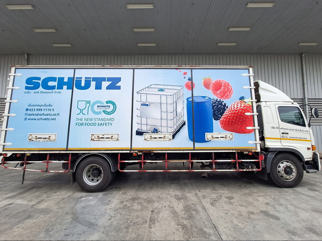 งานรีแบรนด์รถบริษัท สติ๊กเกอร์ติดข้างตู้บรรทุก SCHUTZ พิมพ์สีสดสมจริง