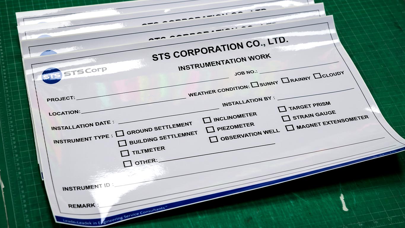 ป้ายสติกเกอร์ขนาดกว้าง 50 ซม. สำหรับงาน Asset PM และ Technical Data ฟิล์มทนสภาพอากาศ