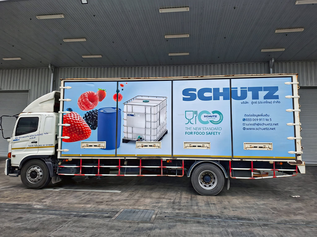 สติ๊กเกอร์รีแบรนด์รถบรรทุก 6 ล้อ ลาย SCHUTZ ภาพพิมพ์ความคมชัดสูงเต็มข้างตู้
