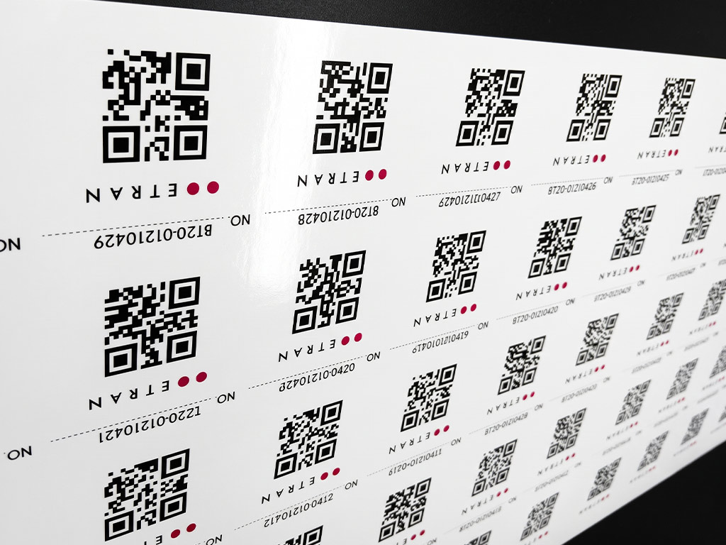 ฉลาก QR Code ม้วนอุตสาหกรรม รหัส BT20-01210421 ควบคุมแรงดึงการกรอ ป้องกันฟิล์มย่น