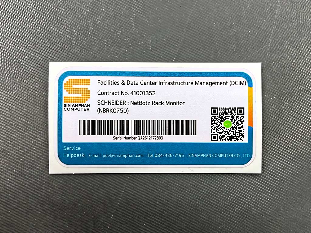 สติ๊กเกอร์บาร์โค้ดโรงงาน ระบุรหัส Schneider NetBotz พร้อม Serial QA2612172803