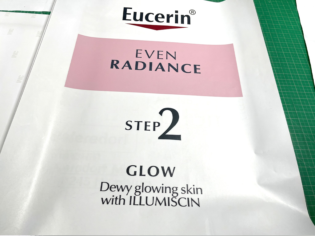 ฉลากใสพิมพ์สีขาว White Ink แถบสีชมพู Eucerin เรียบเนียน สำหรับผลิตภัณฑ์สกินแคร์ขวดใส