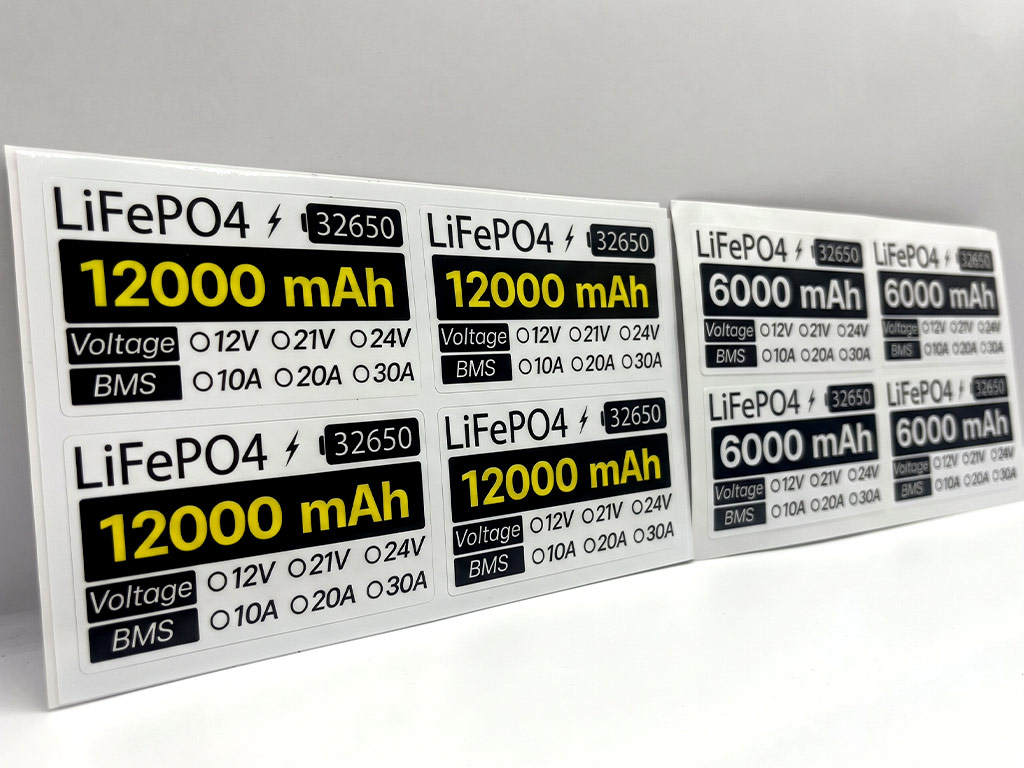 สติ๊กเกอร์ทนความร้อน LiFePO4 32650 ตัวเลข 12000 mAh สีเหลือง และ 6000 mAh สีขาว คมชัดระดับโปรดักชัน
