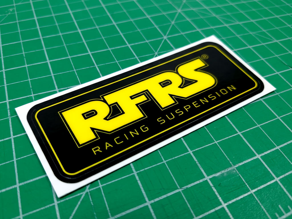 สติ๊กเกอร์ทนความร้อนโลโก้ RFRS RACING SUSPENSION สีเหลืองตัดขอบดำทรงสี่เหลี่ยมมุมมน