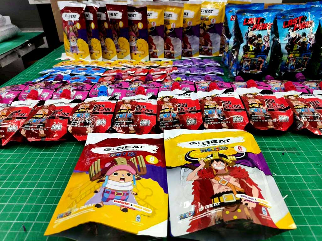 สติ๊กเกอร์ฉลาก อย. การจัดวางแถวบรรจุภัณฑ์แบบเล่นระดับความสูง เพิ่มมิติทางสายตา